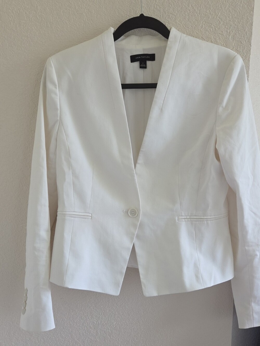 Ann Taylor White Single-Button Notchless Blazer